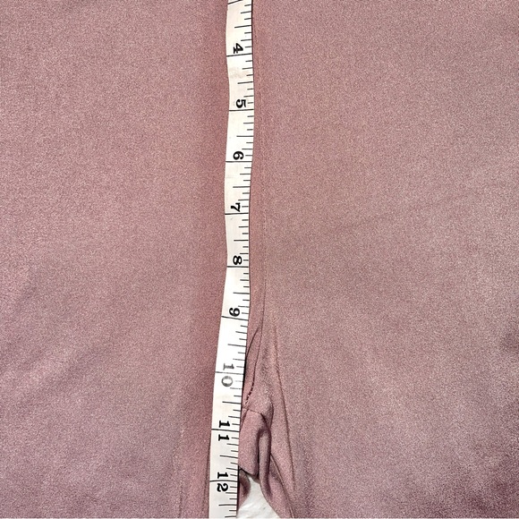 Coordinated set - Mauve 2 piece workout set - Picture 9 of 12